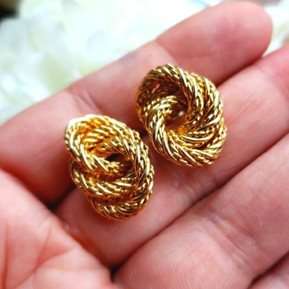 Vintage Designer Grosse (Dior) Germany 14k Gold Triple Braided Not Clip Earrings - Picture 1 of 11